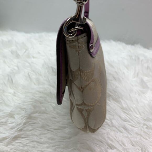 Coach Purple Khaki mini signature canvas purse / wristlet - Picture 4 of 12